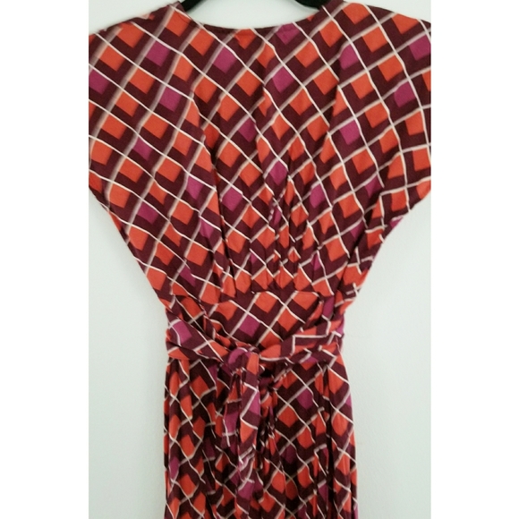 Forever 21 Tie-Front Geo Print Midi Dress - Picture 11 of 13